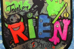 093